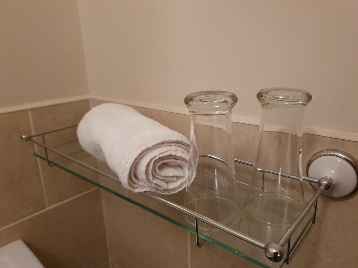 Hotel The Bowers Bar & Restaurant Ballinrobe Exteriér fotografie